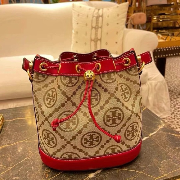❇️Tory Burch T Monogram Jacquard Bucket Bag Crossbody Hazelnut Tory Red Gold - Picture 1 of 8